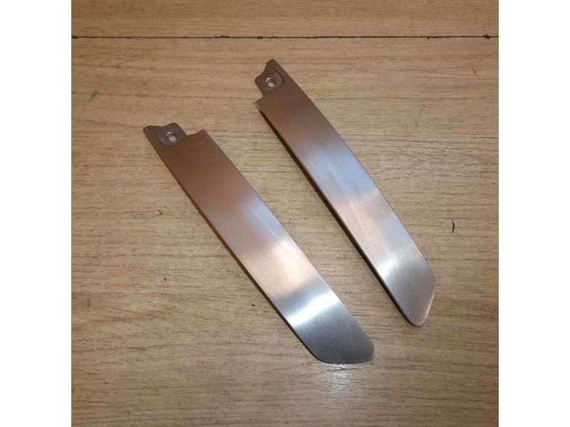 Jeu de 2 enjoliveurs de coque arrière Triumph 2500 Rocket 3 2019 à 2022