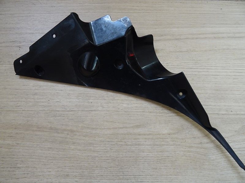 Garniture intérieur de flanc droit Yamaha FJR 1300 2006-2008 (3P6-2836L)