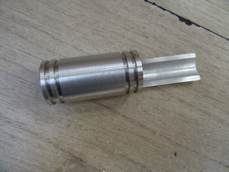 Conduite de sortie d'eau de refroidissement Triumph Rocket 3 toutes versions 2019/- (T1159944)