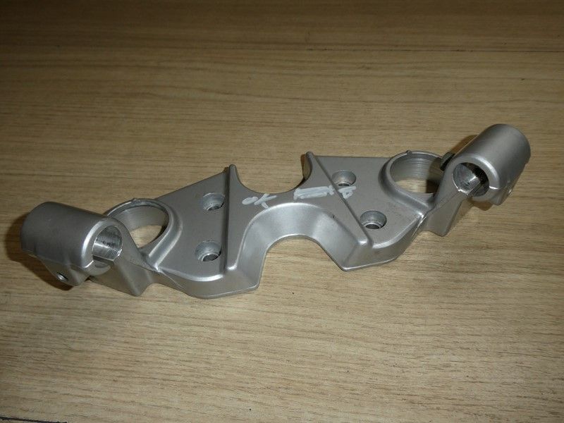 Support de guidon Suzuki 750 GSXF 1998/2006 JS1AK