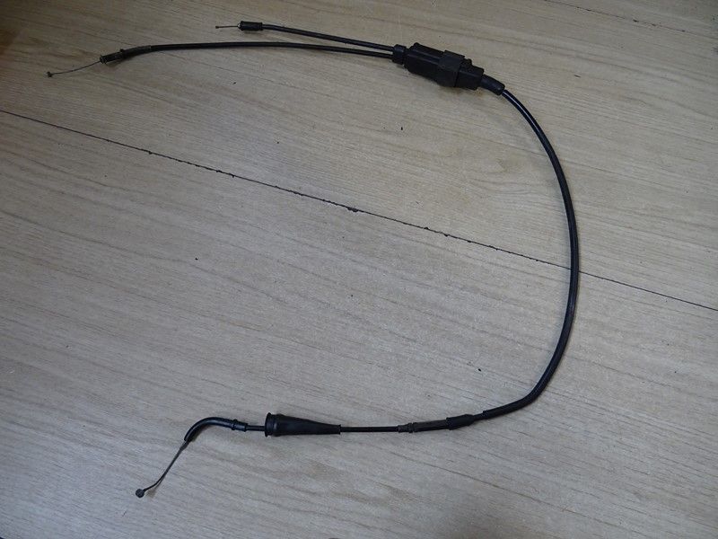 Cables et gaines gaz et pompe à huile  Yamaha 125 DTR type 3BP, 3NC et 3RM 1989/1998