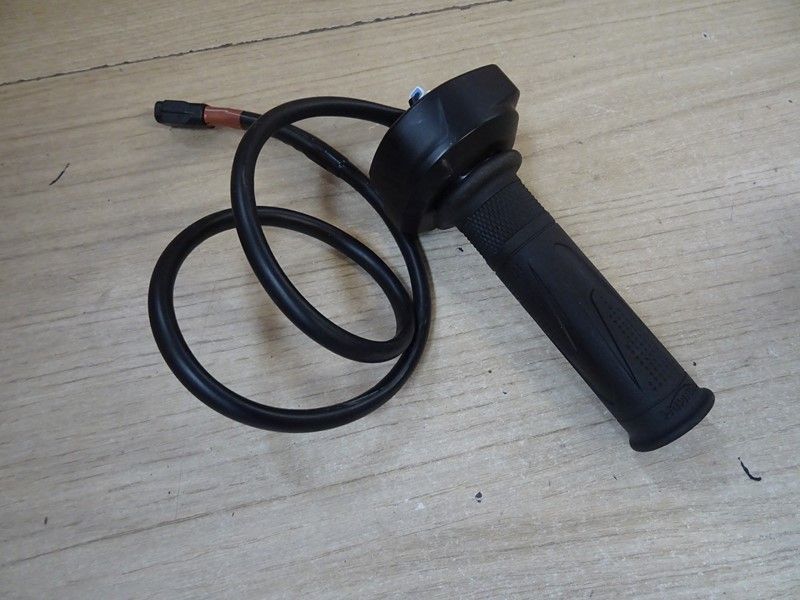 Commande de gaz électrique avec poignée chauffante Triumph 660 Trident et autres Triumph 2021/-