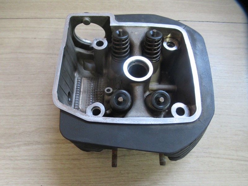 Culasse gauche 872231 MOTO GUZZI 1200 GRISO 8V  LSE 2007/2013