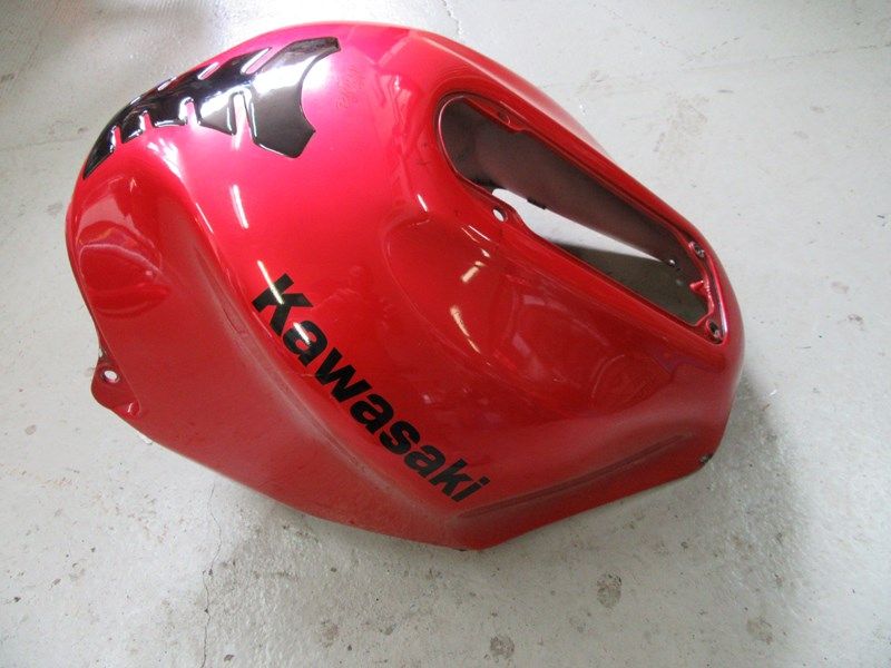 Couvre réservoir Kawasaki ZX12R 2000/2001 (ZXT20AAA)