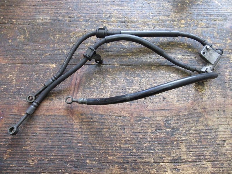 Ensemble de durite avant + répartiteur de frein Suzuki GSF 600 Bandit 2000-2004 (JS1A8)