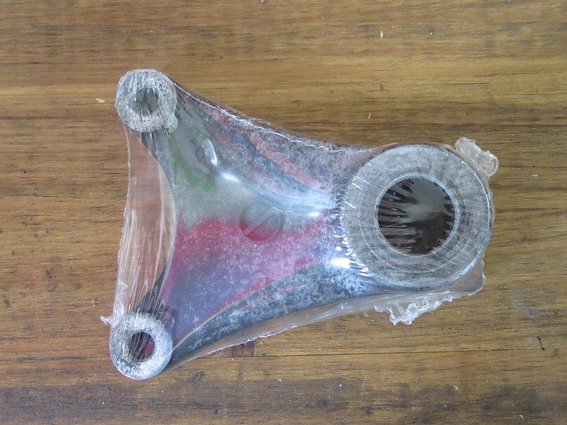 Support d'étrier arrière Suzuki GSF 600 Bandit 2000-2004 (JS1A8)
