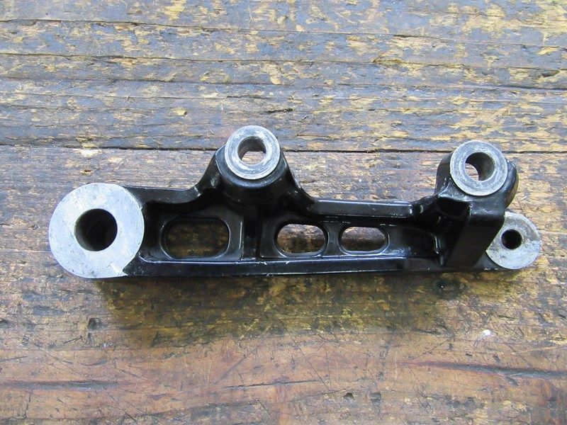 Support d'étrier arrière Yamaha 600 Diversion XJS et XJN 1992/2002 (4BR)