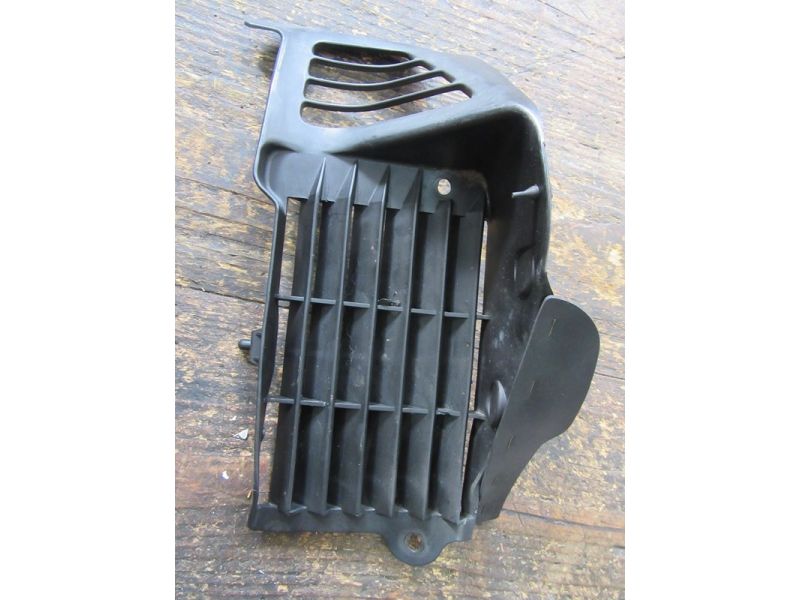 Grille de radiateur gauche Honda XLV 600 Transalp (PD06)