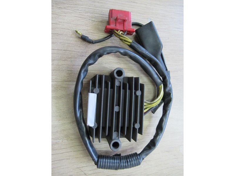 Régulateur Honda 1000 CBR (SC21) 1987-1988 (31600MM5000)
