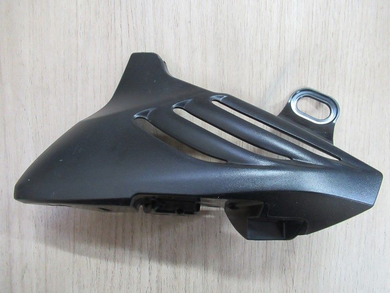 Garniture de radiateur gauche Triumph 765 Street Triple R 2017-2019
