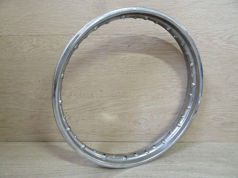 Jante acier ARAYA 1,60x17. 36 trous