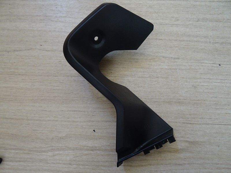 Déflecteur de carénage avant droit Triumph 1200 Tiger GT Explorer 2022/2023 (T2313075)