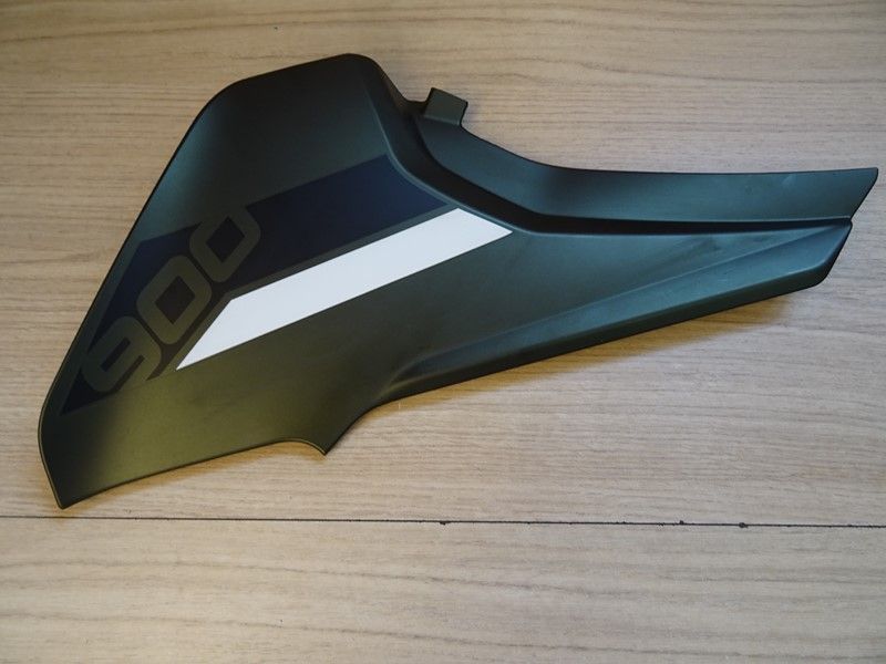 Couvre réservoir gauche Triumph 900 Tiger 2020/2023 (T2309257)