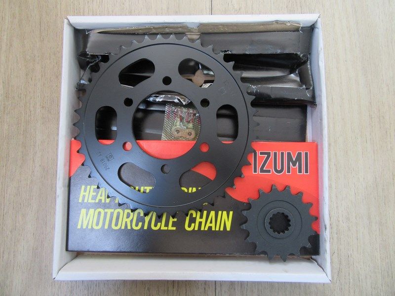 Kit chaîne neuf Kawasaki Z1000 2010-2013