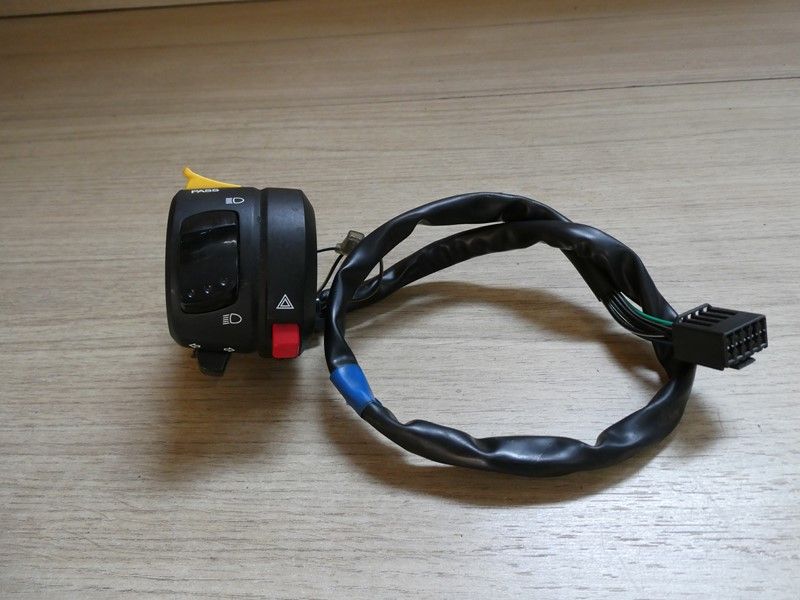 Commodo gauche Suzuki 1300 GSXR 2008/2013 CH135