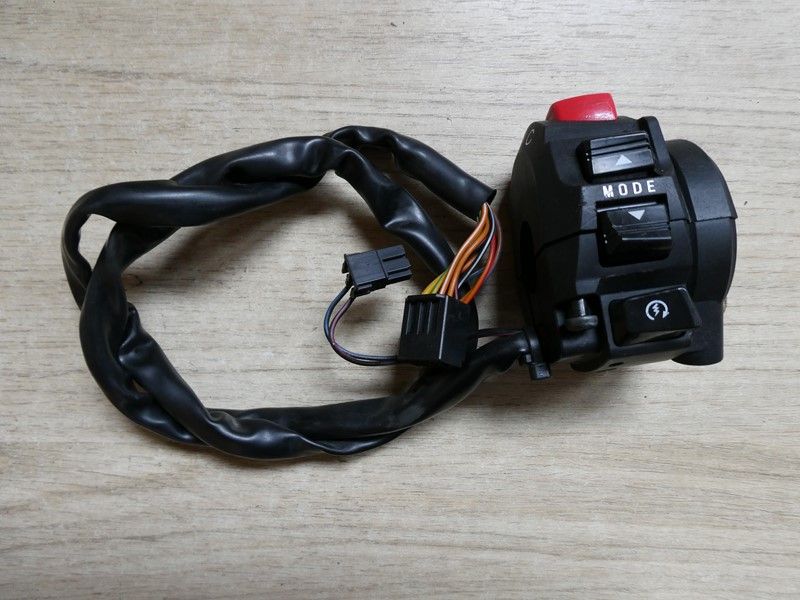 Commodo droit Suzuki 1300 GSXR 2008/2013 CH135