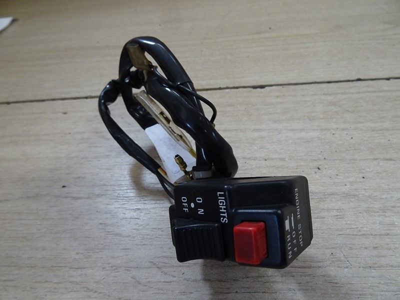 Commodo droit Suzuki 650 DR type SP41A 1990/1991