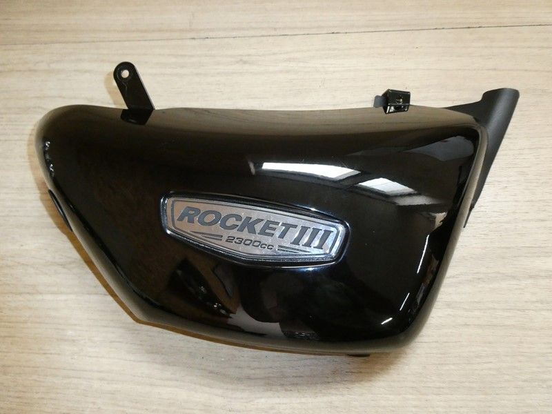 Cache latéral droit Triumph 2300 Rocket 3 2004/2018