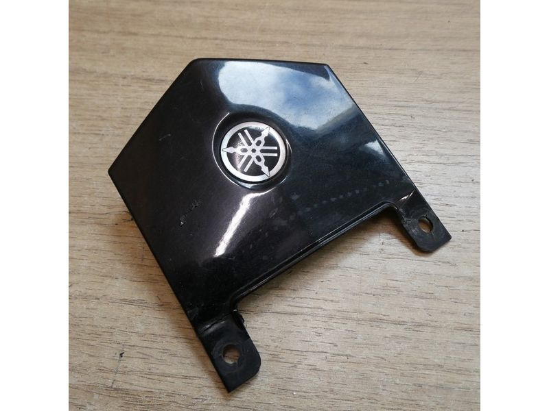 Raccord de coque arrière Yamaha 125 YZF-R RE061 2008/2011