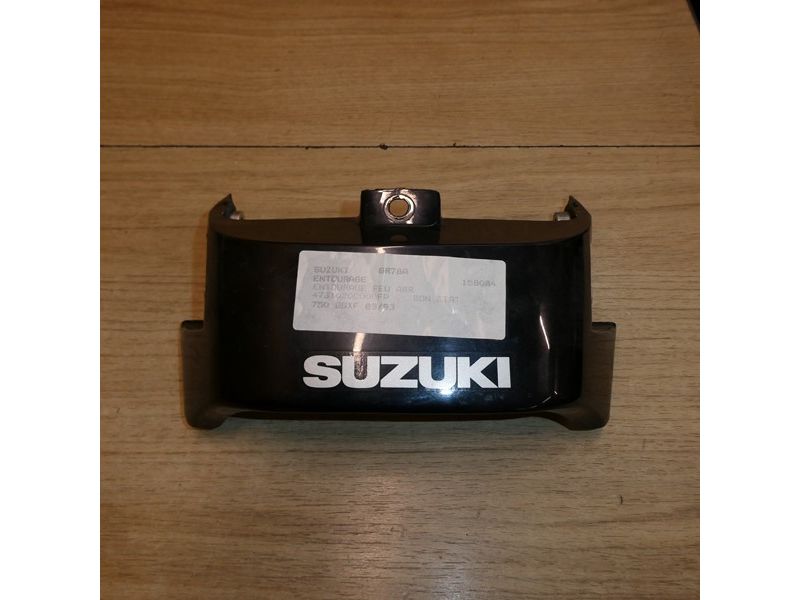 Entourage de feu arrière supérieur Suzuki GSX 750F GR78A 1989 à 1997