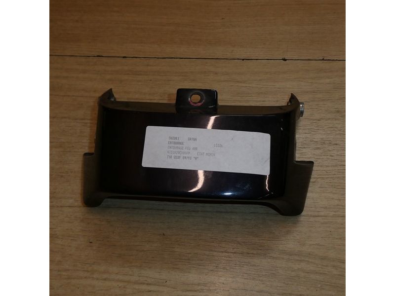 Entourage de feu arrière supérieur Suzuki GSX 750F GR78A 1989 à 1997