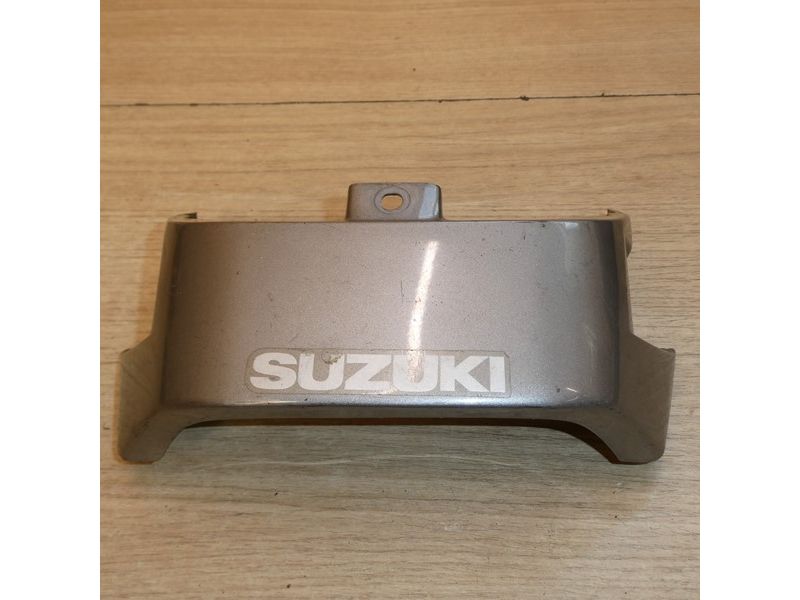 Entourage de feu arrière supérieur Suzuki GSX 750F GR78A 1989 à 1997