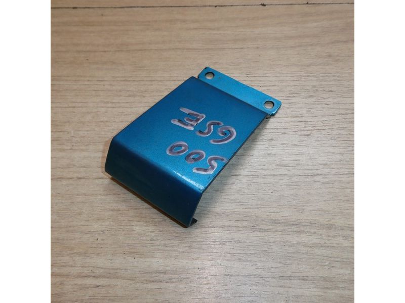 Dosseret raccord coque arrière Suzuki 500 GSE GM51A 1989 à 1999