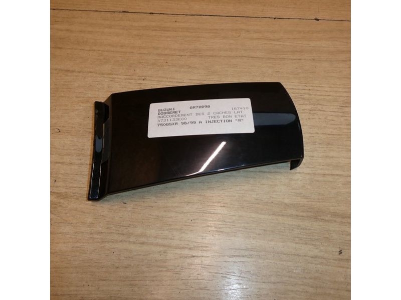 Dosseret raccord coque arrière Suzuki GSXR 750 SRAD GR7DD 1996 à 1999