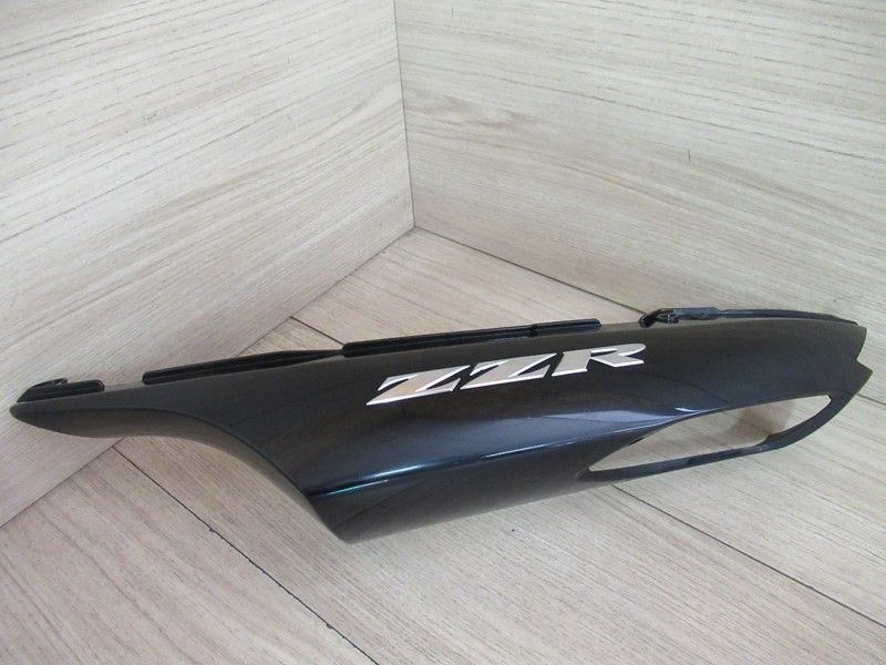 Cache latéral arrière gauche Kawasaki ZZR 1400 2006-2011