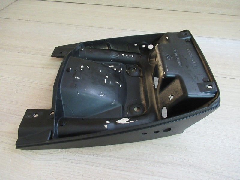 Dosseret de selle inférieur BMW K 75 K569, K 100 K589 1988-1996