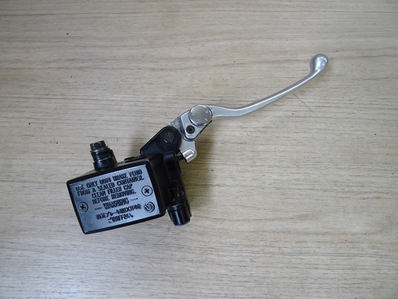 Levier et maître cylindre frein avant Yamaha FJR 1300 2006-2008