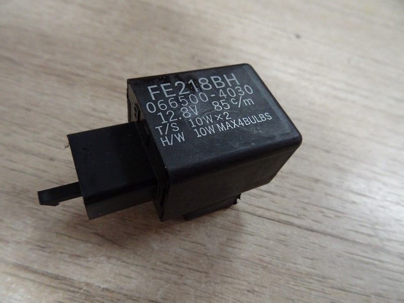Relais de clignotant Nombreuses applications Triumph (T2506000)
