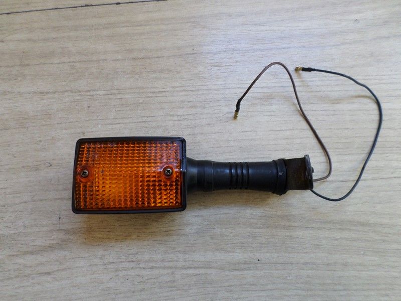 Clignotant arrière gauche Yamaha SR 125 type 10F 1982/2000