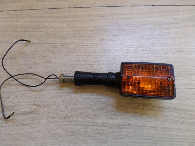 Clignotant avant droit Yamaha SR 125 type 10F 1982/2000