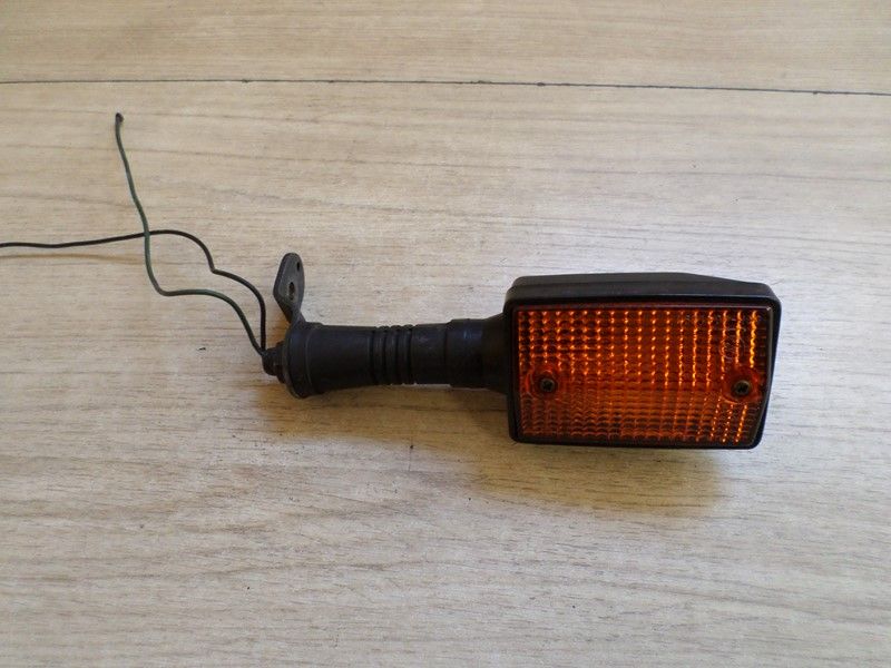 Clignotant arrière droit Yamaha SR 125 type 10F 1982/2000
