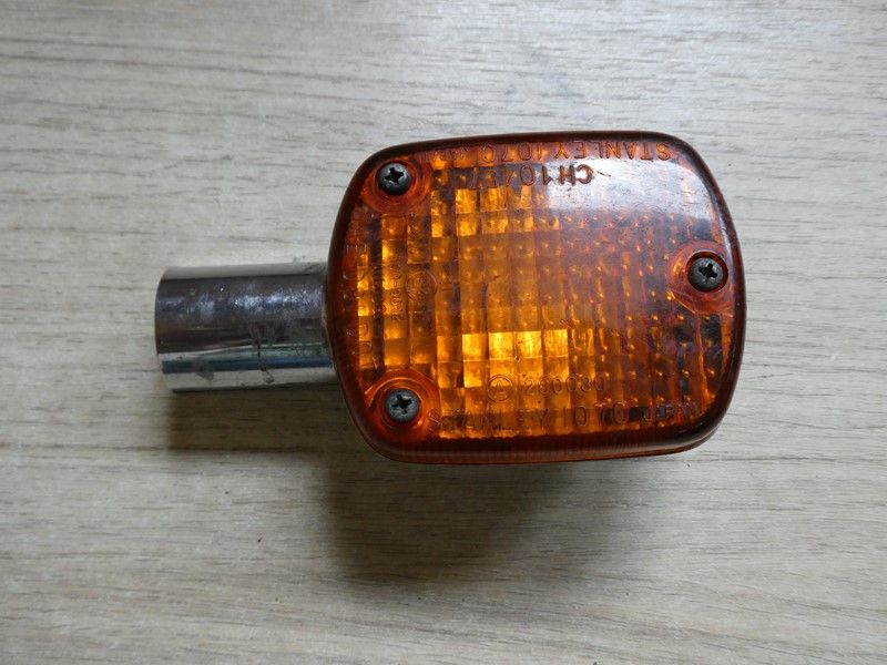 Clignotant avant gauche Honda CA 125 Rebel JC24A 1996/1999