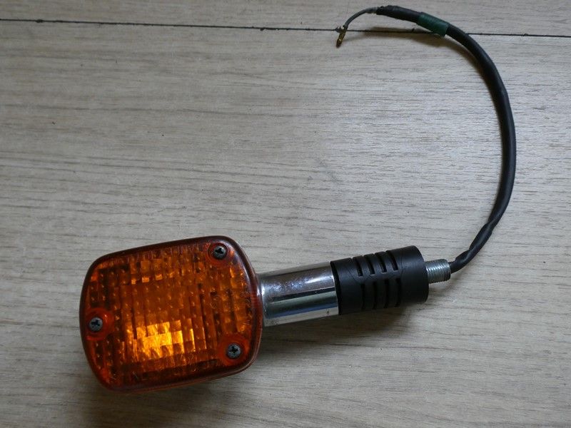 Clignotant arrière droit Honda VT500 C PC08 1983/1986