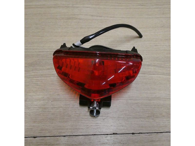 Feu arrière Suzuki SFV650 Gladius 2009 à 2015