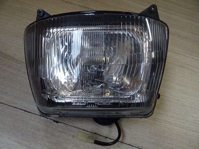 Optique phare avant Kawasaki 
GPZ 1000 RX type ZXT00A 1986/1988