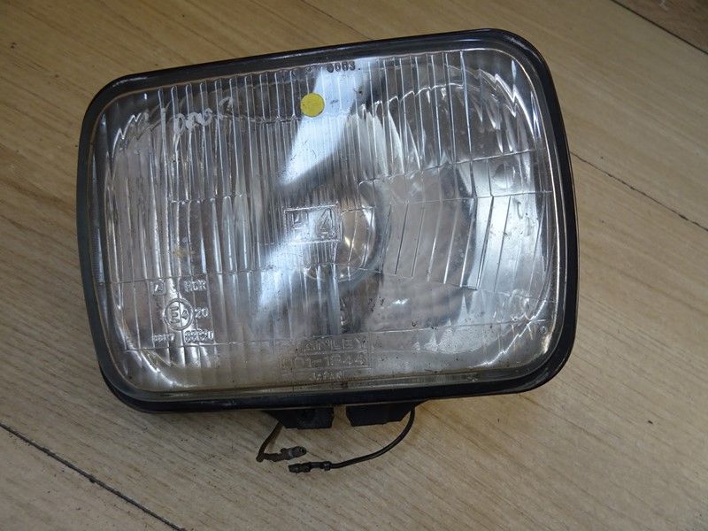 Optique phare avant Kawasaki 
1100 GPZ type KZ1100 1981/1983