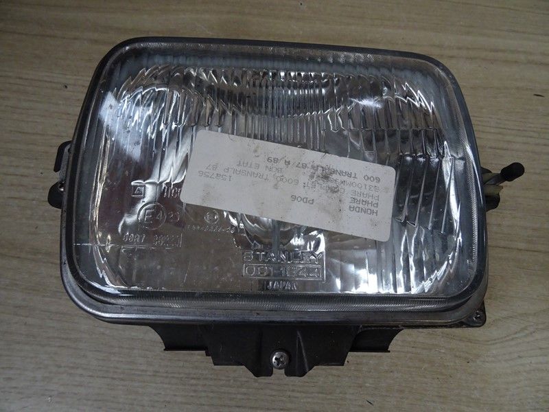 Optique phare avant Honda 
XLV 600 Transalp type PD06 1987/1990