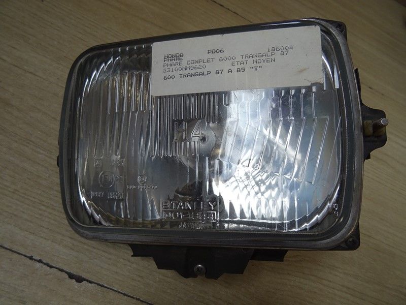 Optique phare avant Honda 
XLV 600 Transalp type PD06 1987/1990