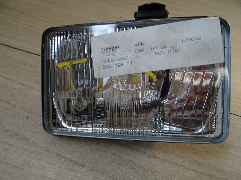 Optique phare avant Yamaha 
250 TDR type 3CL 1988/1989