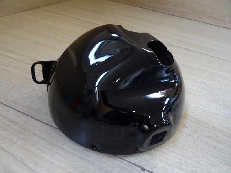 Cuvelage d'optique phare avant Yamaha 
750 XS type 1T5 1977/1979