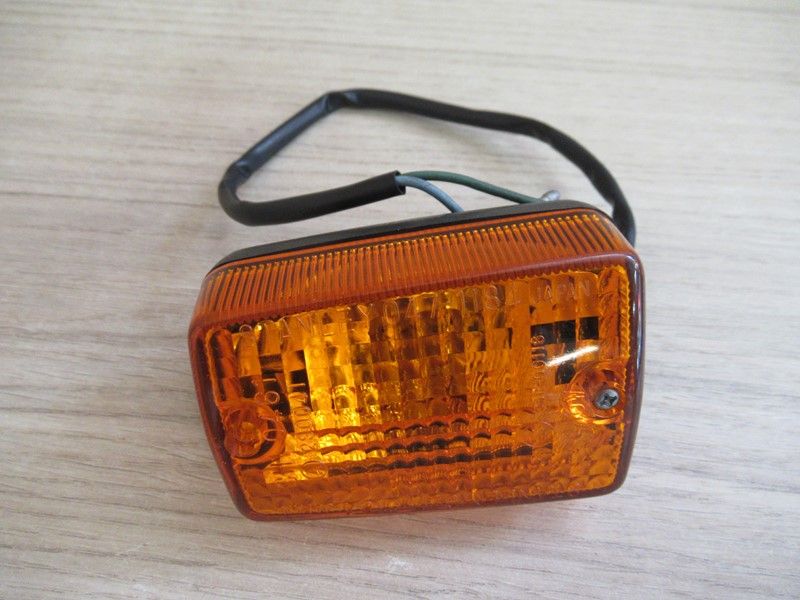 Clignotant avant droit Honda C 90 Cub 1994-1997