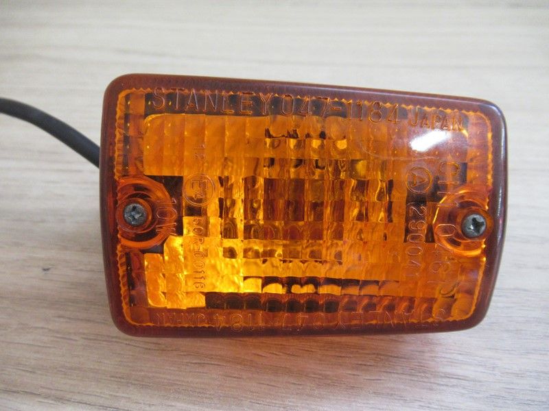 Clignotant avant gauche Honda C 90 Cub 1994-1997