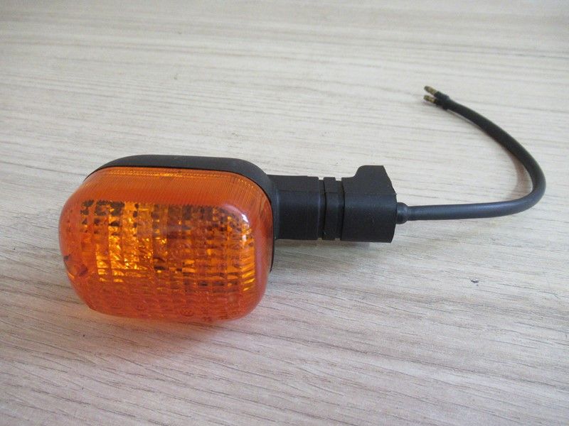 Clignotant avant droit, arrière gauche Peugeot XP6 1997-2003, Fox 1995-2005