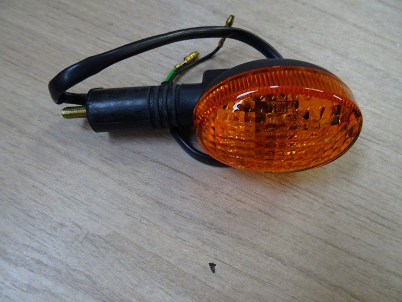 Clignotant avant droit Hyosung 650 GT (35601HM8151)