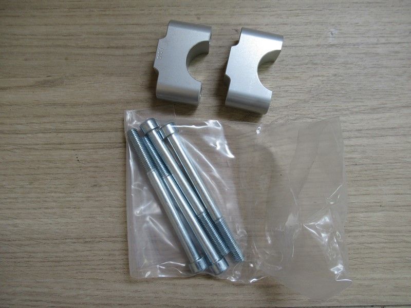 Pontets réhausseurs LSL +30 mm Ducati guidon Diam 28,6 mmm