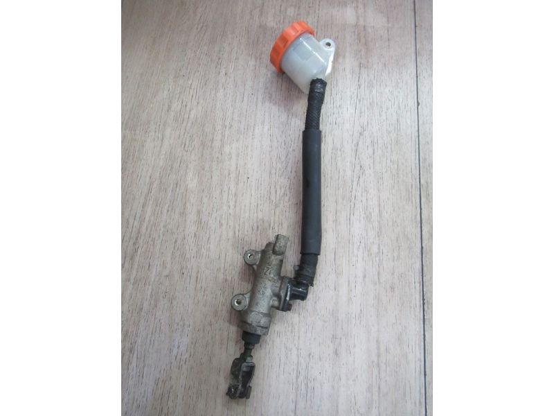 Maître cylindre de frein arrière Honda 1000 CBR (SC25) 1989-1992